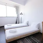 Charming 2-bedroom Flat In Downtown *