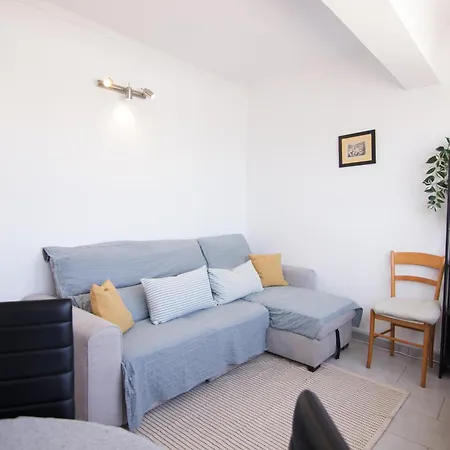 Daire Charming 2-bedroom Flat In Downtown Faro