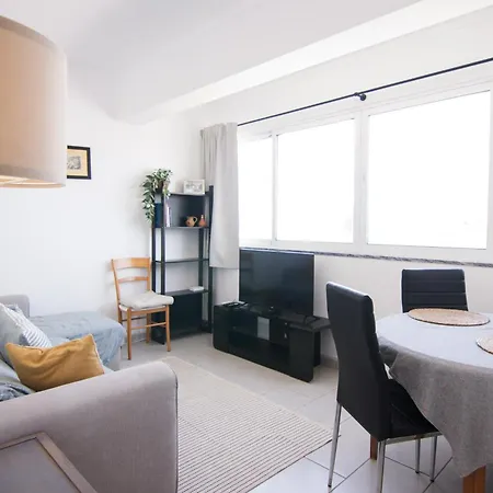 Charming 2-bedroom Flat In Downtown * Distrikt Faro