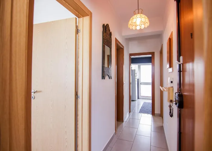 Charming 2-bedroom Flat In Downtown Appartamento Distretto di Faro