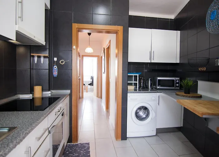 Charming 2-bedroom Flat In Downtown Distretto di Faro