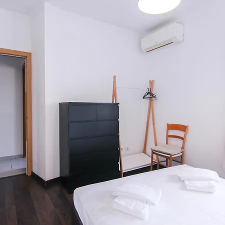 Apartamento Charming 2-bedroom Flat In Downtown